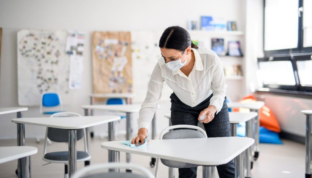 teacher-mask-classroom-cleaning