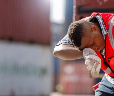 heat-safety-training-plans-employee-hot heat safety training plans on employee working outside